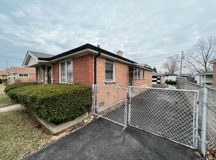 15927 Gauger Ave, Harvey, IL 60426