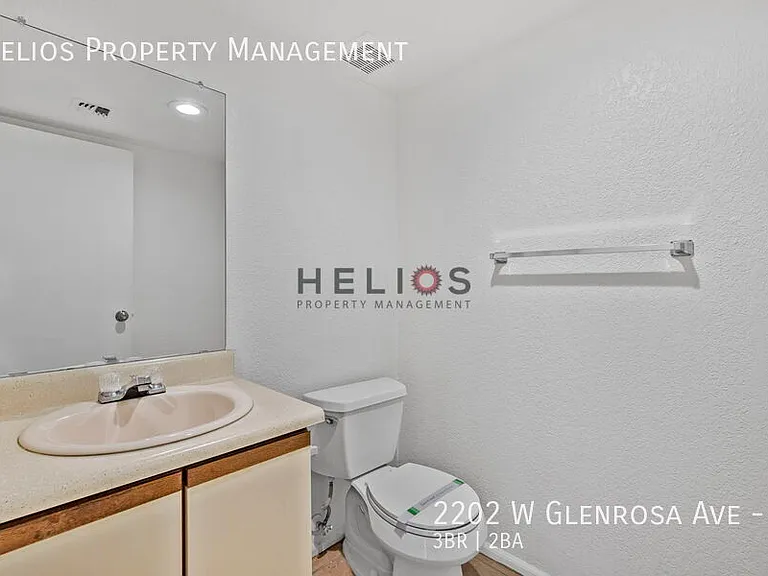 2202 W Glenrosa Ave #3 — Photo 10