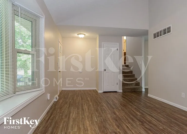 6733 NW Sioux Dr — Photo 4