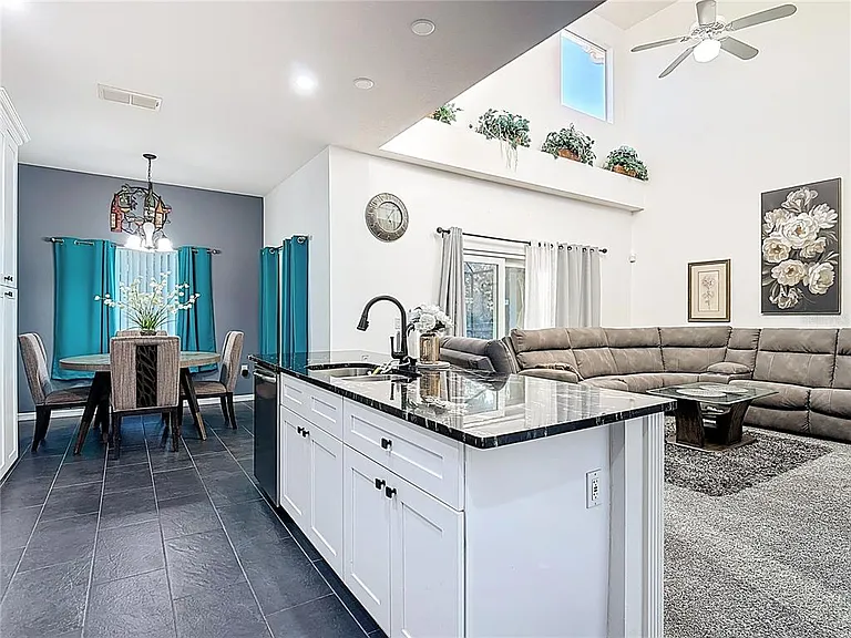4608 Cumbrian Lakes Dr — Photo 14