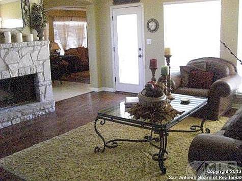 3rd image of 25703 Green River Dr