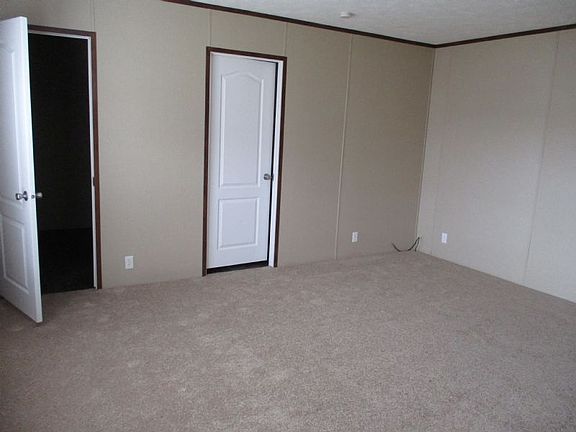 3rd image of 5904 Alban Ct