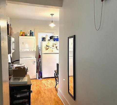 3rd image of 721 E 6th Ave