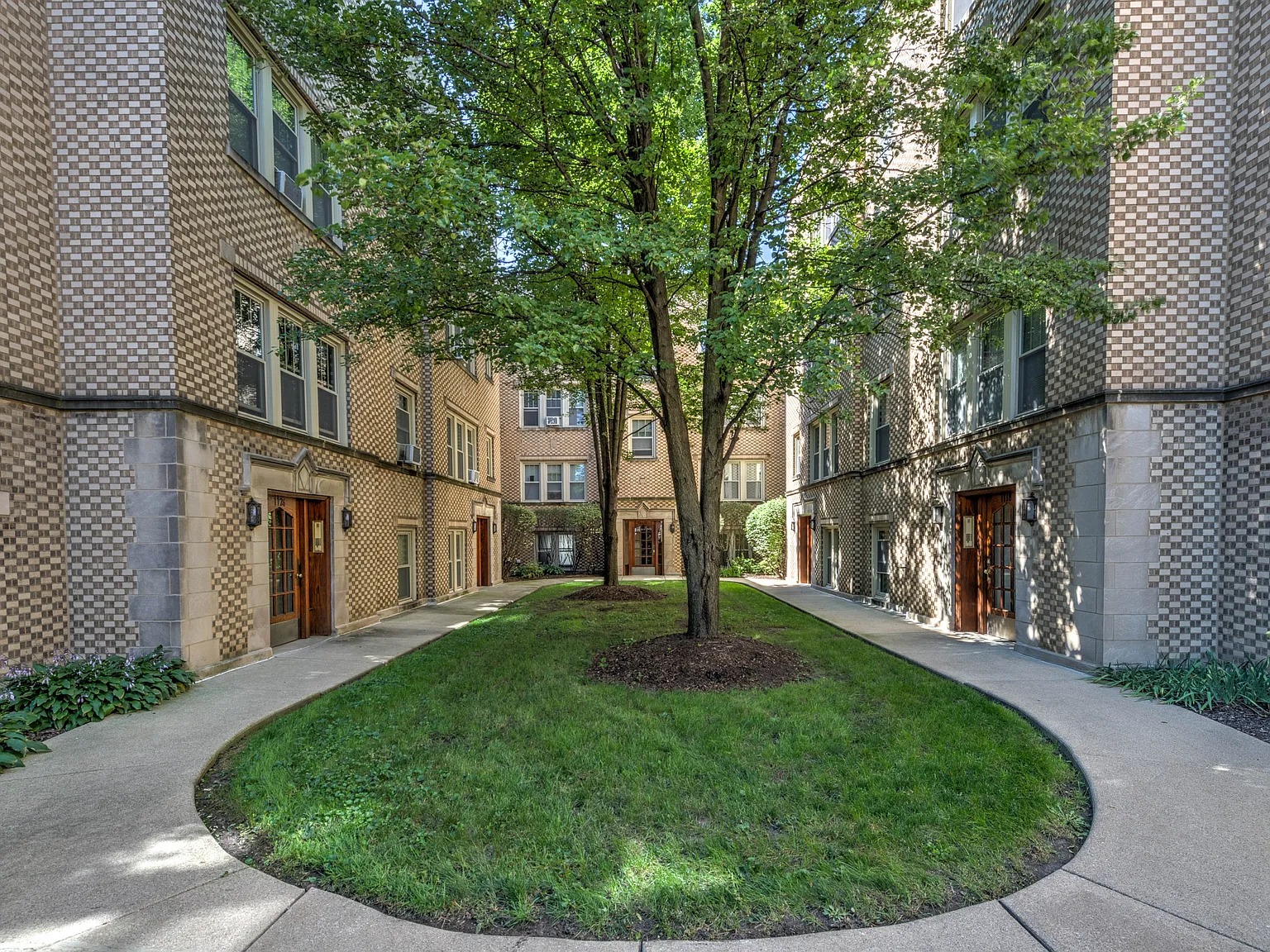 1118 S. Austin — Photo 1