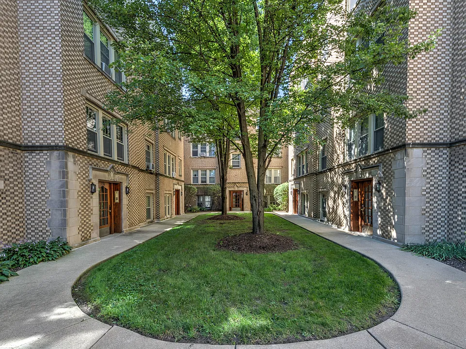 1118 S. Austin