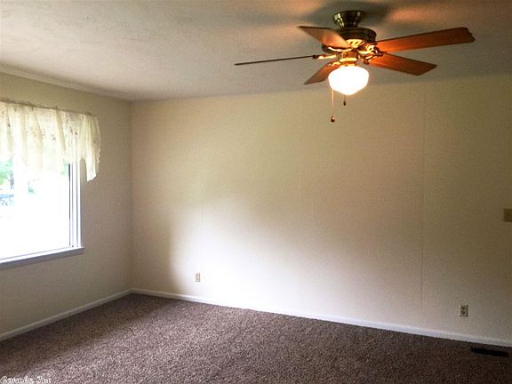 4th image of 17 Opalochee Dr