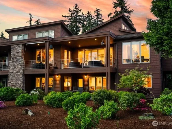 8775 Club House Point Drive, Blaine, WA 98230