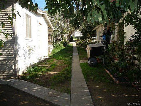 1st image of 2821 Sierra St