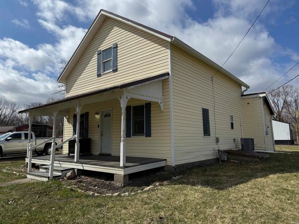 258 S Hendricks St, Andrews, IN 46702