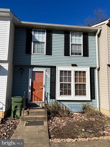 1st image of 303 Essex St #2