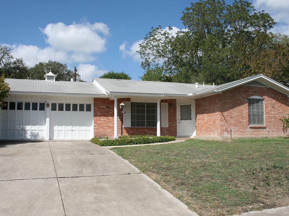 1st image of 11015 Burr Oak Dr