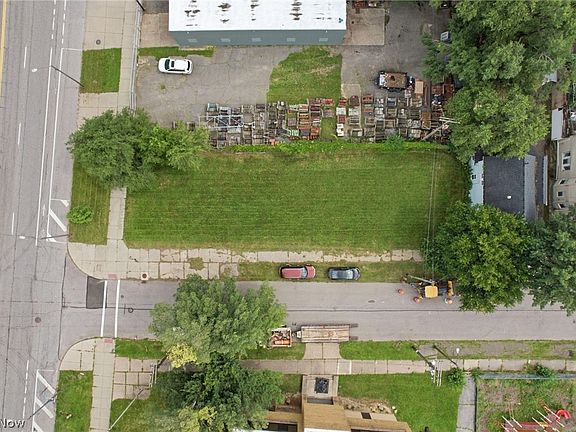 5th image of 4102 Superior Ave