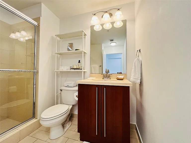 79 SW 12th St #1510 — Photo 30