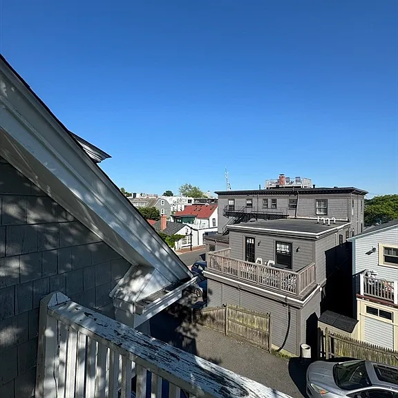 35 State St #4 — Photo 9