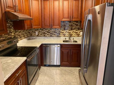 1477 Grove Ave APT 104, Burlingame, CA, 94010