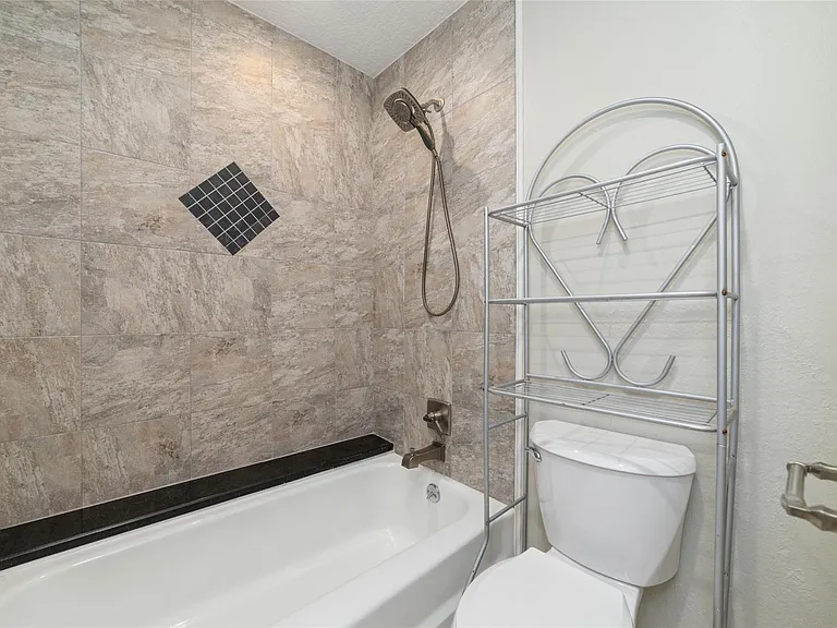 14345 Misty Meadow Ln — Photo 21