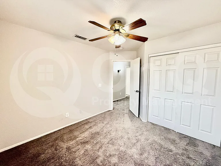 710 N Exeter St — Photo 15