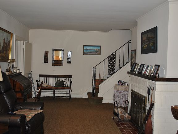 3rd image of 86 Blossom Heath Ave