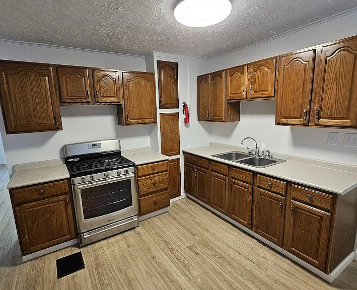 441 Cecil Ave — Photo 16