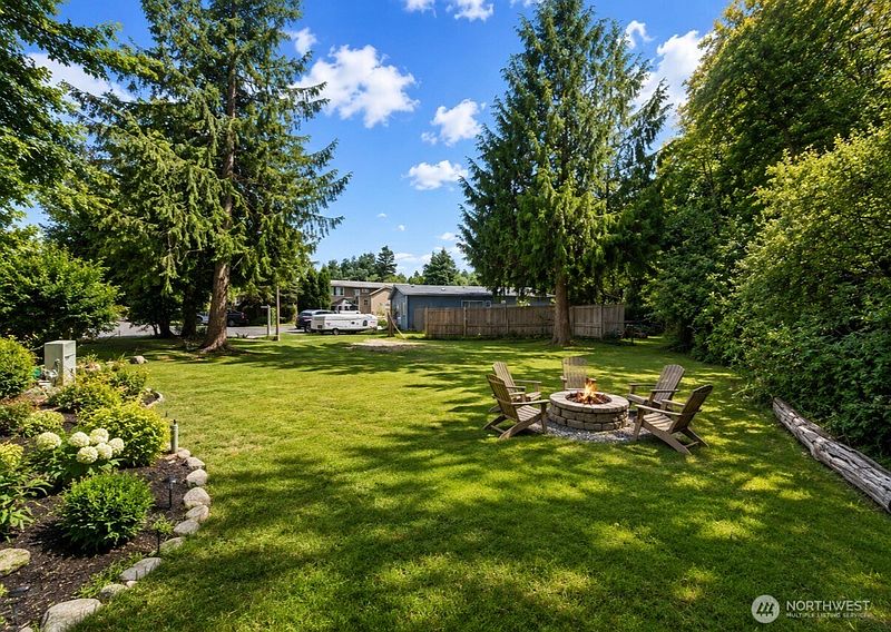 5th image of 2317 Twin Place