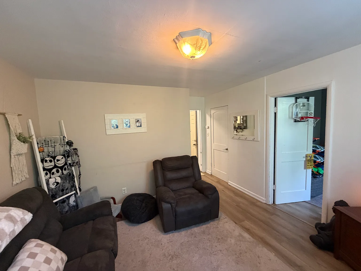 2 bed, $1,400 — Photo 3