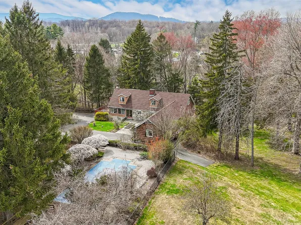 289 Shenandoah Road, Hopewell Junction, NY 12533