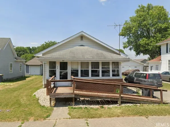 226 Kentucky Ave, Tipton, IN 46072