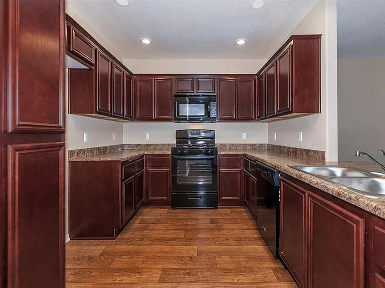 Heritage II Luxury Senior Apts — Photo 20