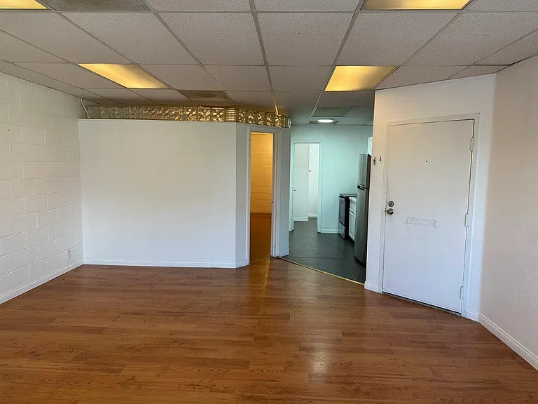 4230 Voltaire St #3 — Photo 8