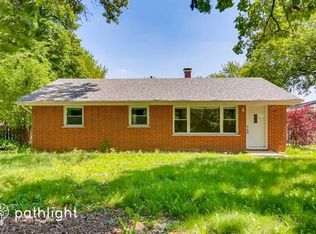 37 Briarwood Dr, Crystal Lake, IL 60014