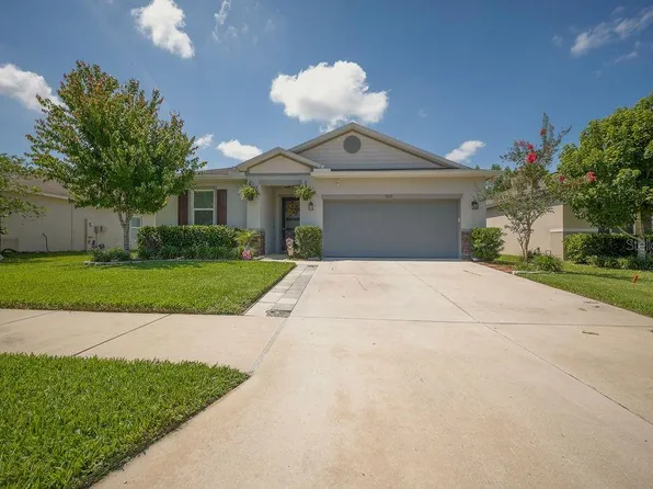 9225 Freedom Hill Dr, Seffner, FL 33584