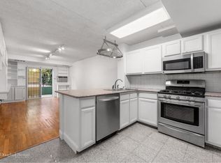 515 E 11th St APT C2, New York, NY 10009