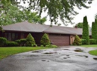 727 Millbrook Dr, Downers Grove, IL 60516