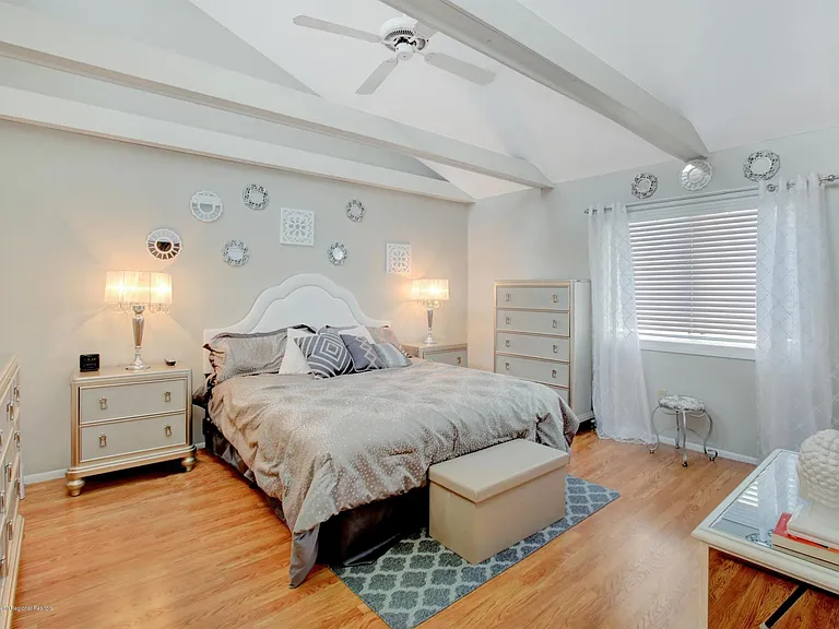 374 Aldo Dr — Photo 27
