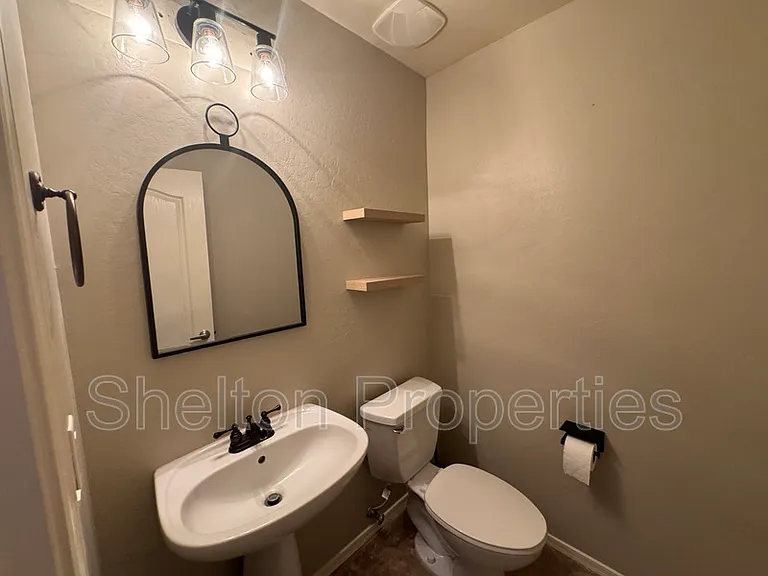 21163 W Sunrise Ln — Photo 13