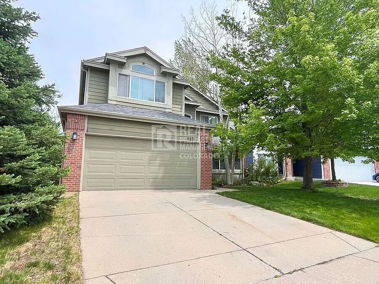 420 Dunhill St — Photo 1