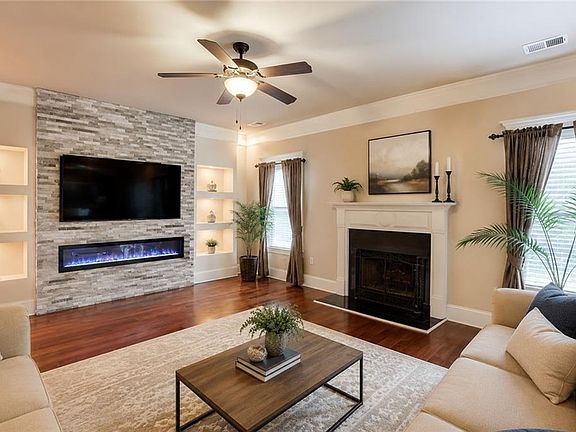 2nd image of 341 Chandler Bluff Ct