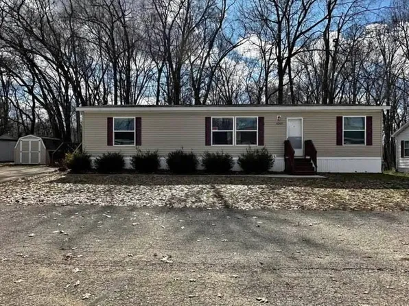4268 Briar Ridge St NE, Rockford, MI 49341