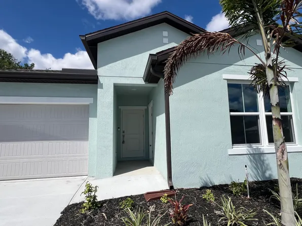 1782 SW Bayshore Blvd, Port Saint Lucie, FL 34984