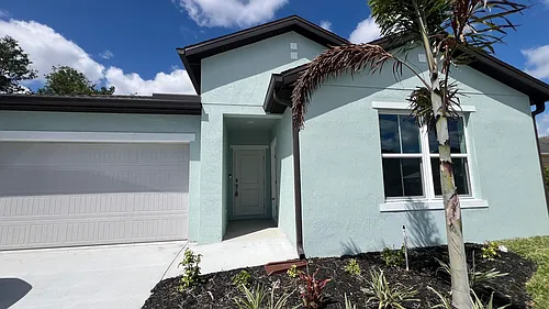 1782 SW Bayshore Blvd Photo 1