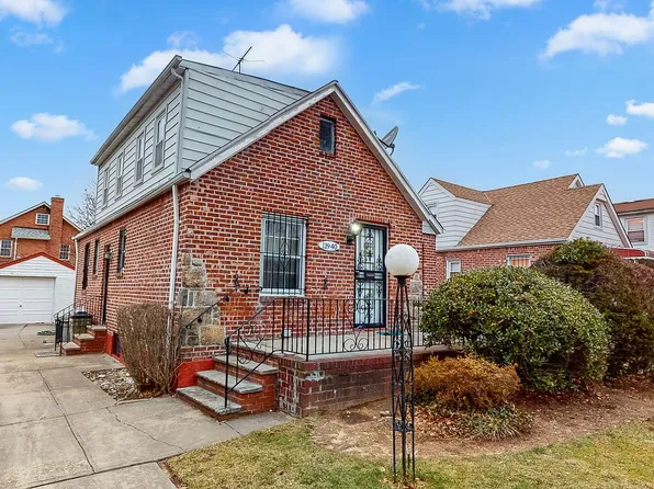 119-40 227th St, Cambria Heights, NY 11411