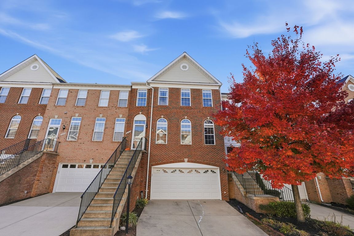 next background image