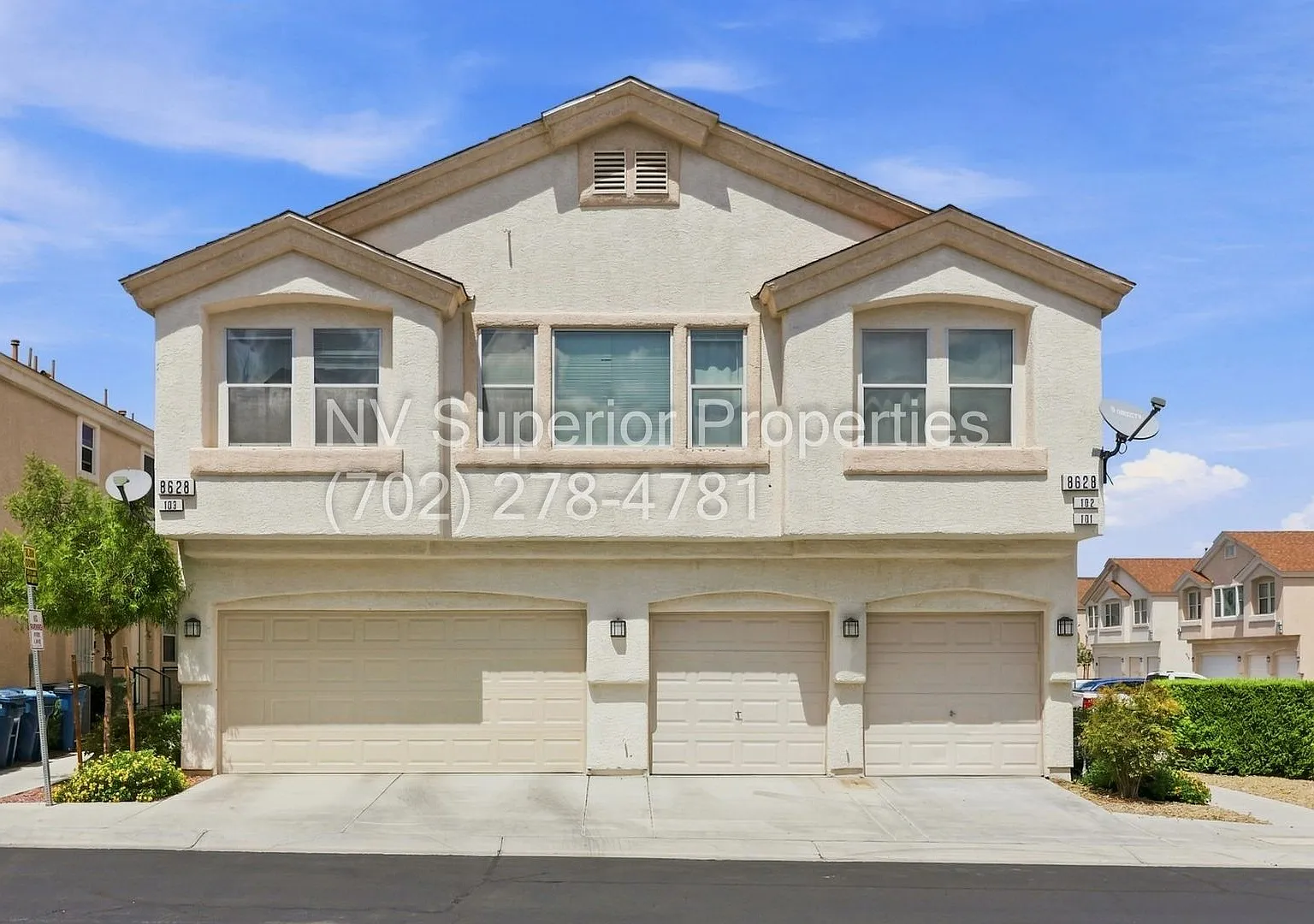 SW!! Mountains Edge Gated Community Pool & Park!! 1 car Garage!! Upgrader front loading Washer an... — Photo 1