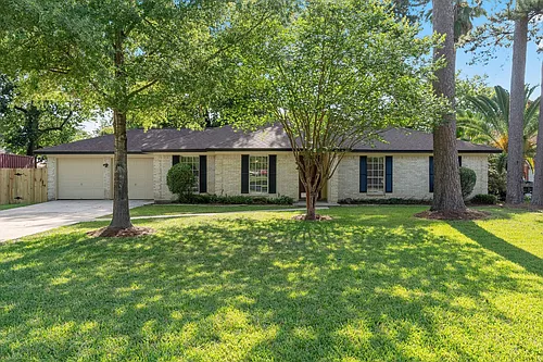25814 Leafywood Dr Photo 1