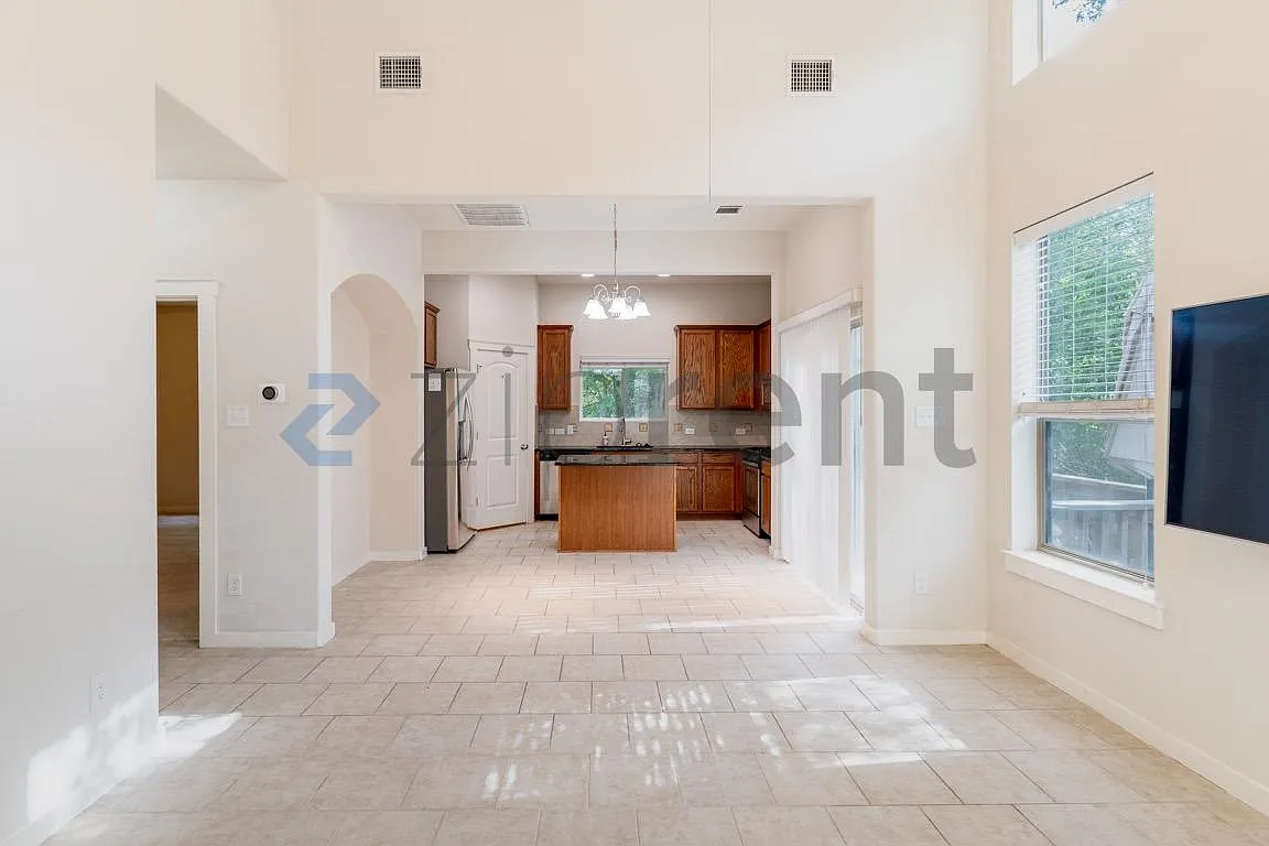 2001 Faro Dr — Photo 1