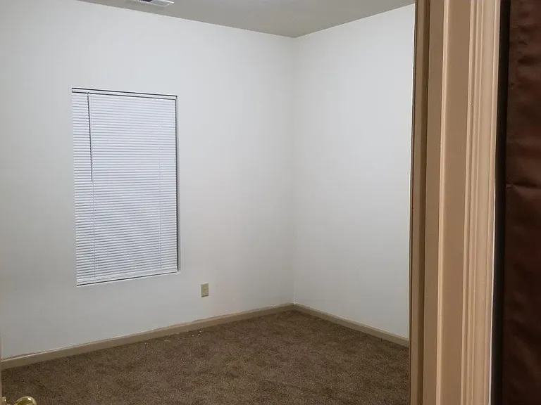 996 Osage Villa Ct #102 — Photo 7
