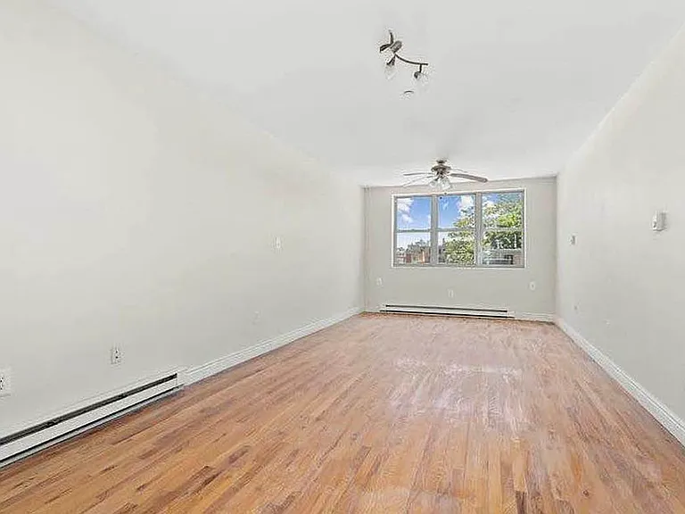 306 Bond St #4A — Photo 3