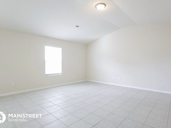 2nd image of 127 Telegraph Ln
