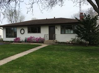 302 Rosewood Ave, Plano, IL 60545
