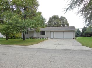 545 Kim Ln SW, Owatonna, MN 55060